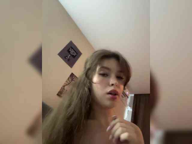 YourLadyyy webcam