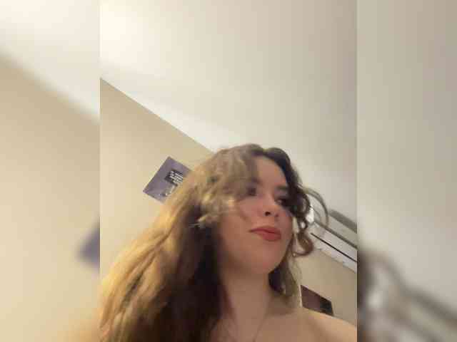 YourLadyyy webcam