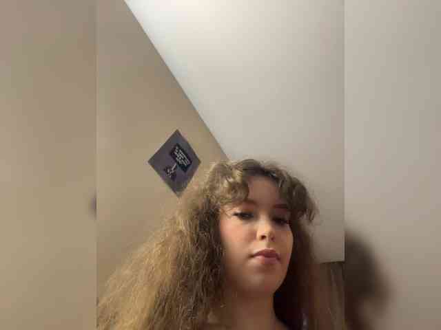 YourLadyyy webcam