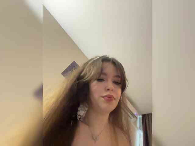 YourLadyyy webcam