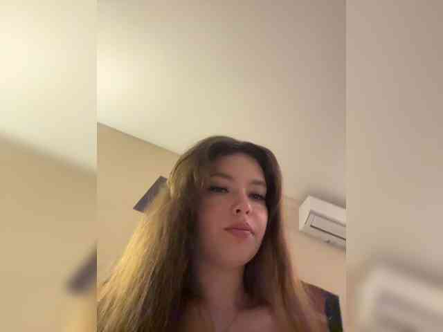 YourLadyyy webcam