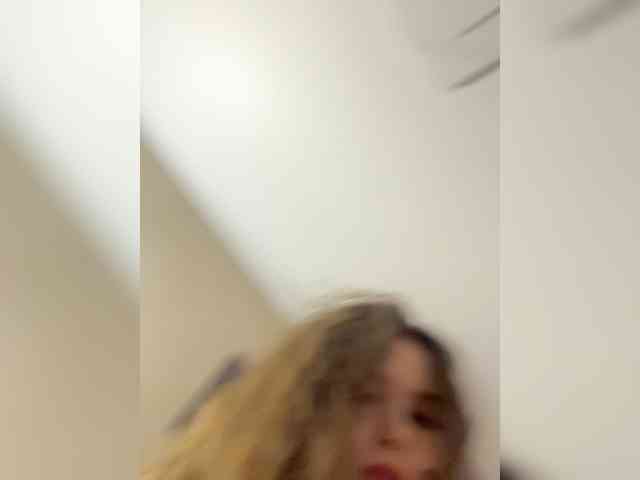 YourLadyyy webcam