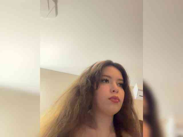 YourLadyyy webcam