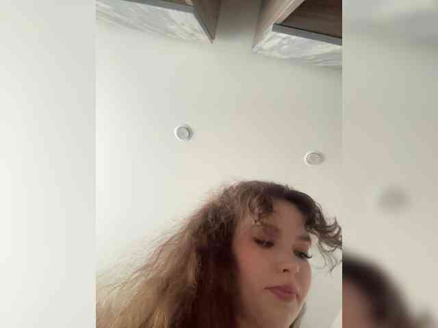YourLadyyy webcam