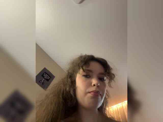 YourLadyyy webcam