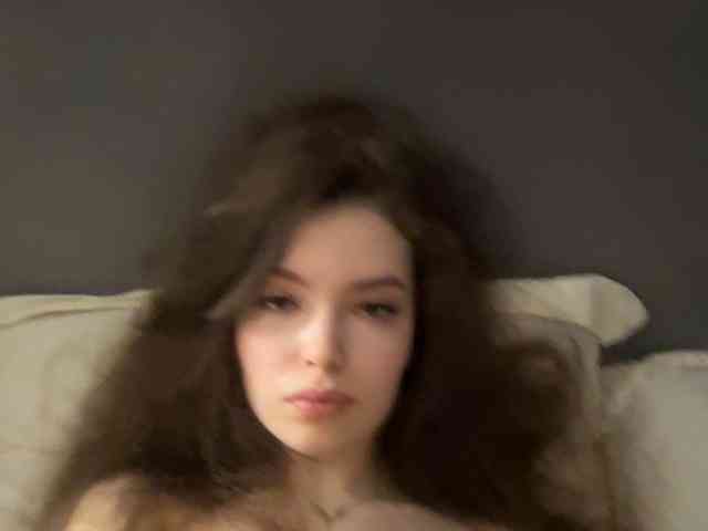 YourLadyyy webcam
