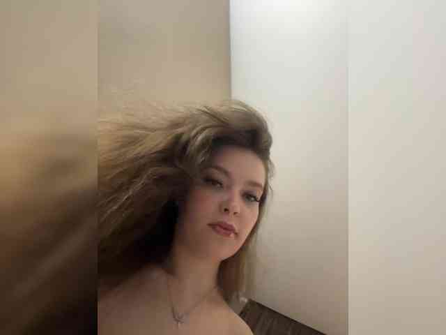 YourLadyyy webcam