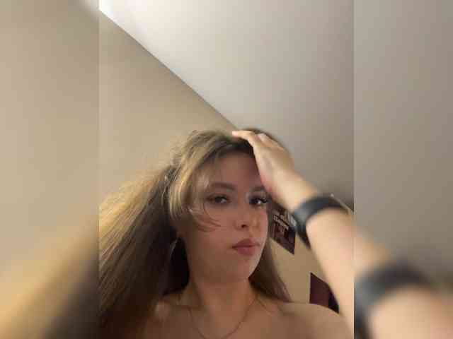 YourLadyyy webcam