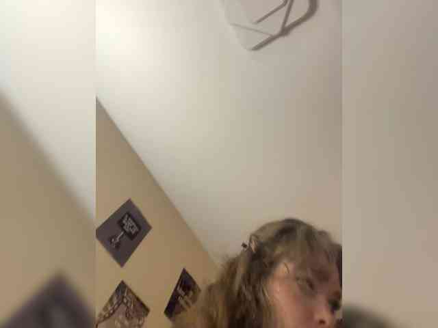 YourLadyyy webcam