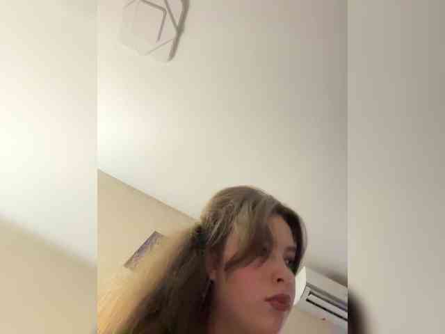 YourLadyyy webcam
