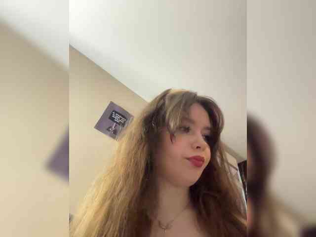 YourLadyyy webcam