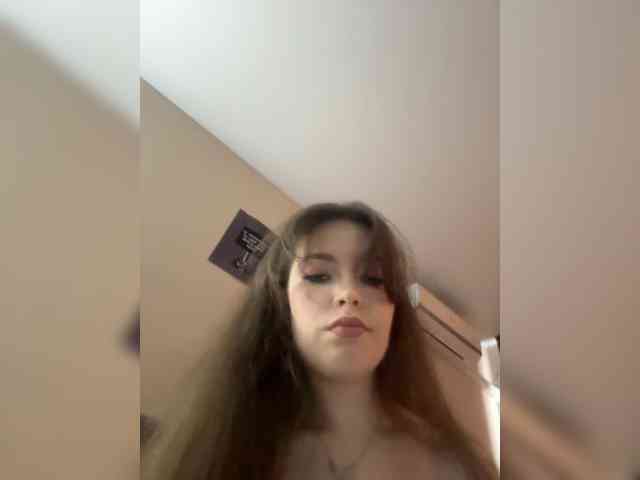 YourLadyyy webcam