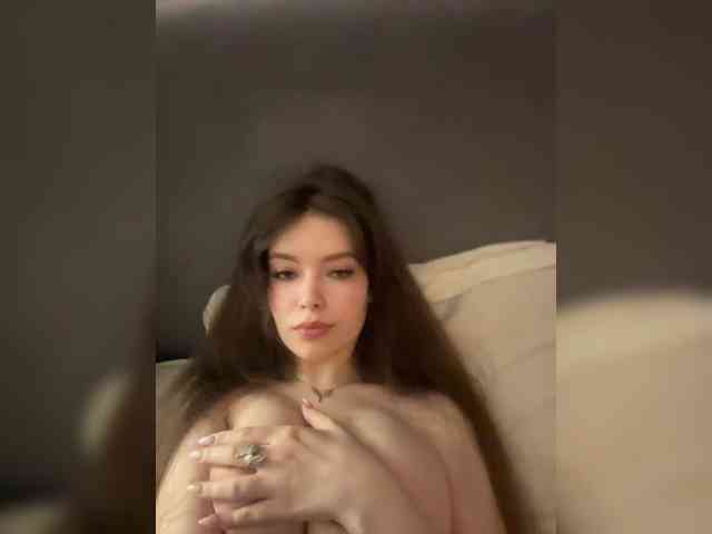 YourLadyyy webcam