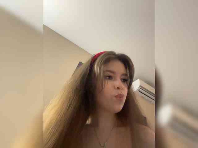 YourLadyyy webcam
