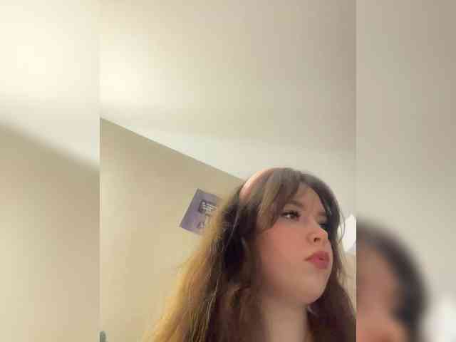 YourLadyyy webcam