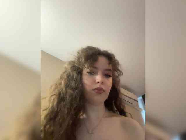 YourLadyyy webcam