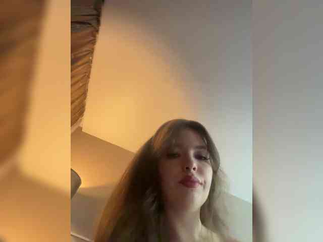 YourLadyyy webcam