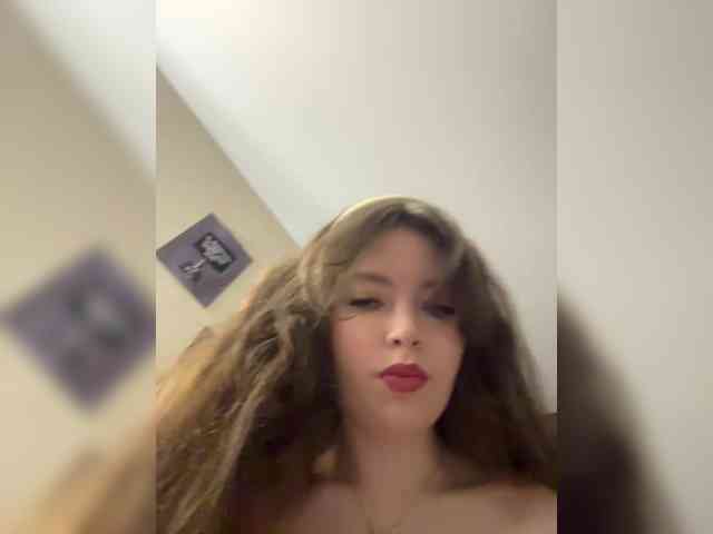 YourLadyyy webcam
