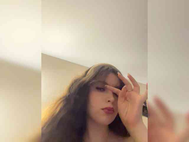 YourLadyyy webcam