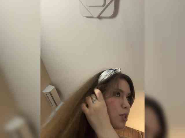 YourLadyyy webcam