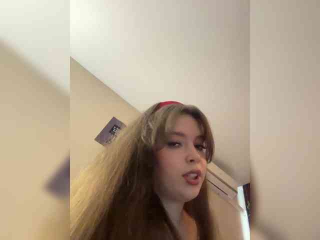 YourLadyyy webcam