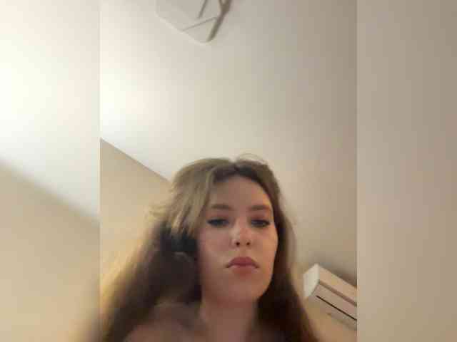 YourLadyyy webcam