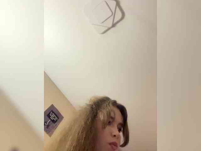 YourLadyyy webcam