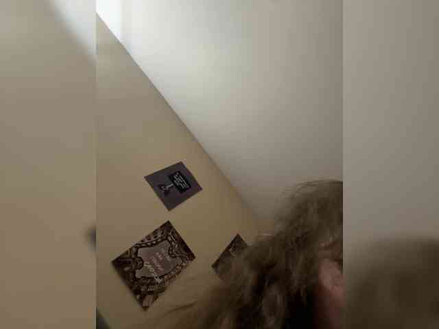 YourLadyyy webcam
