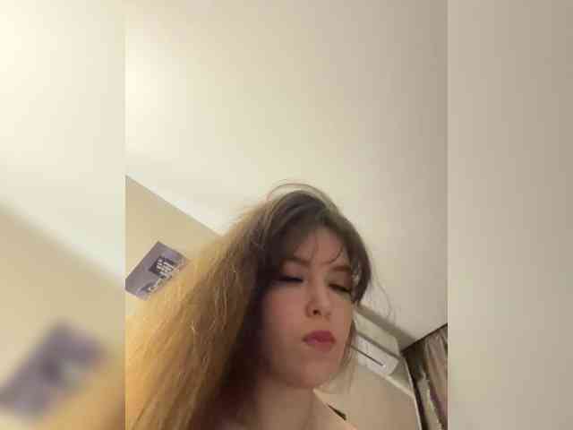 YourLadyyy webcam