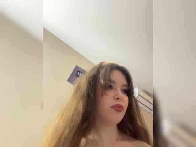 YourLadyyy webcam