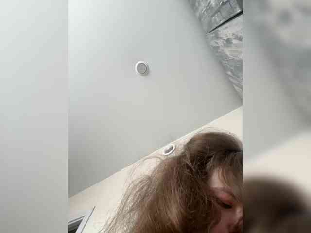 YourLadyyy webcam