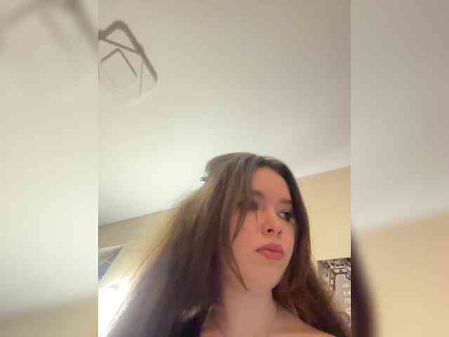 YourLadyyy webcam