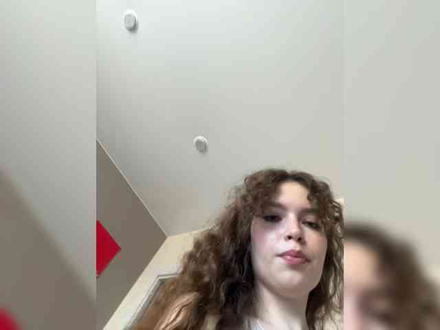 YourLadyyy webcam