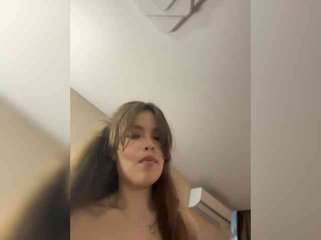 YourLadyyy webcam