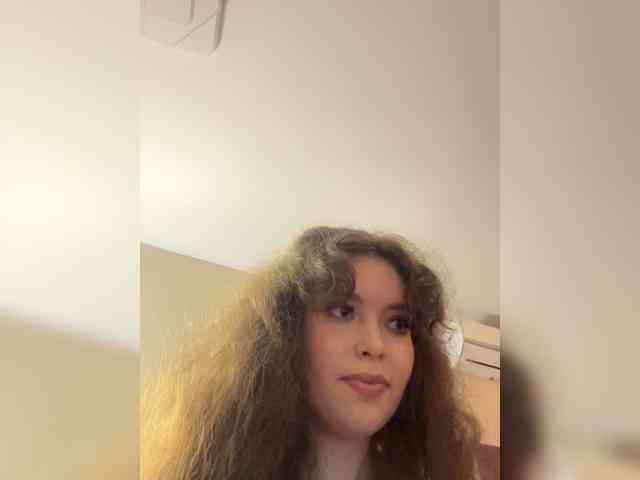 YourLadyyy webcam