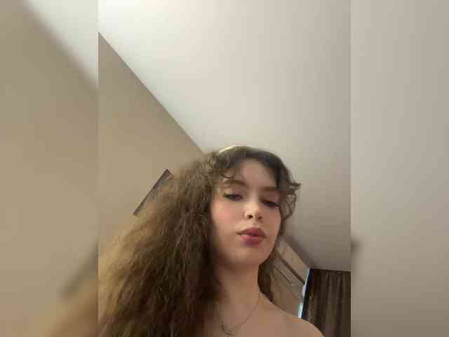 YourLadyyy webcam
