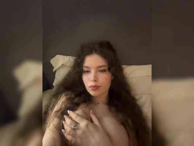 YourLadyyy webcam
