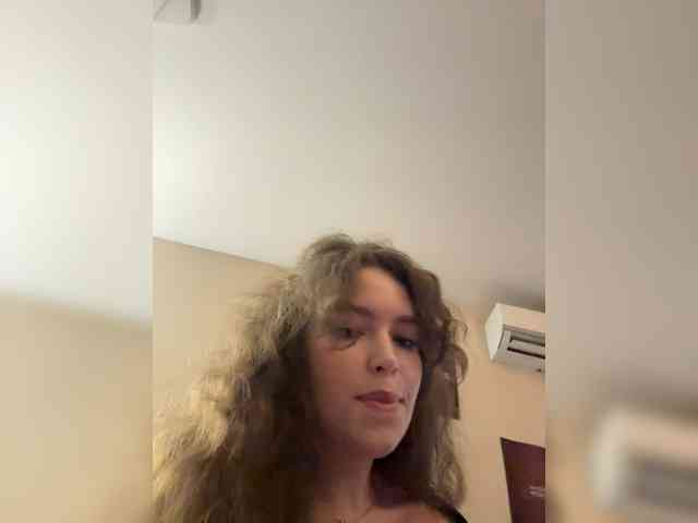YourLadyyy webcam