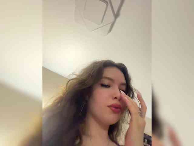 YourLadyyy webcam