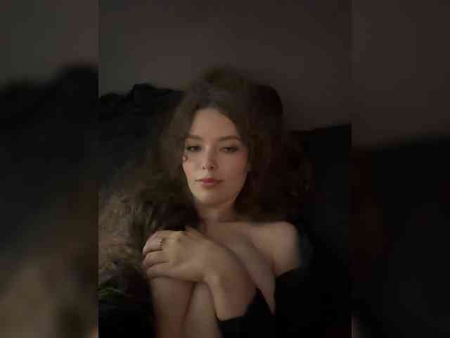 YourLadyyy webcam
