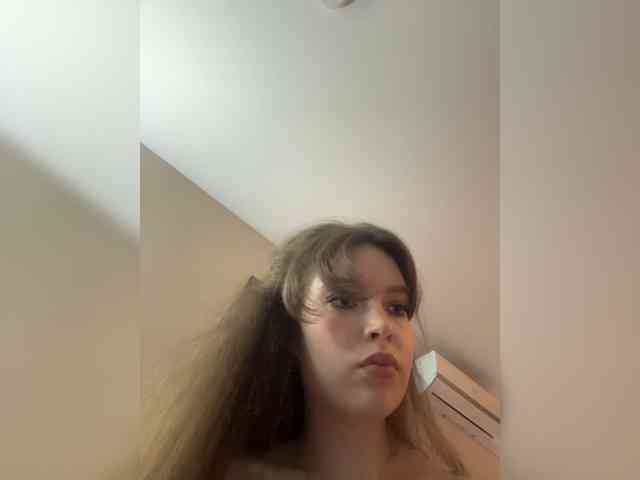 YourLadyyy webcam