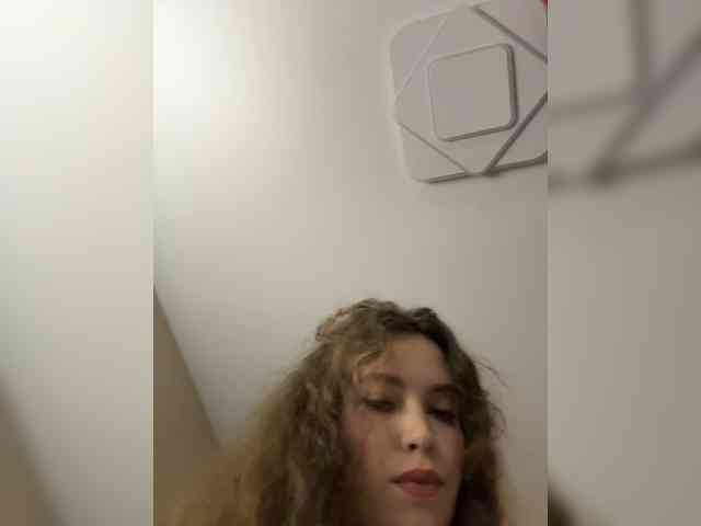 YourLadyyy webcam