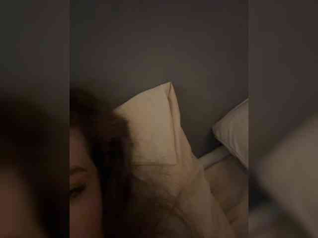 YourLadyyy webcam