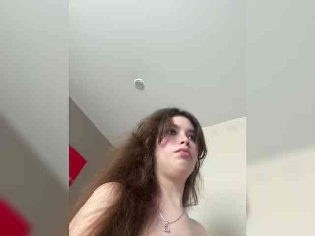 YourLadyyy webcam
