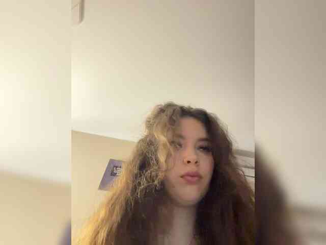 YourLadyyy webcam