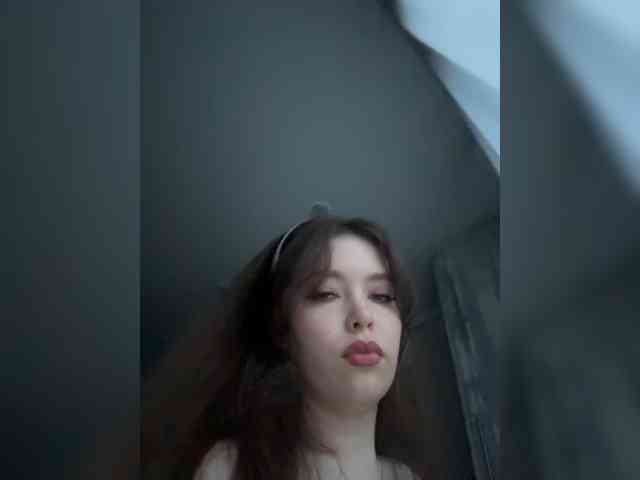 YourLadyyy webcam