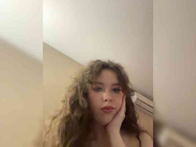 YourLadyyy webcam