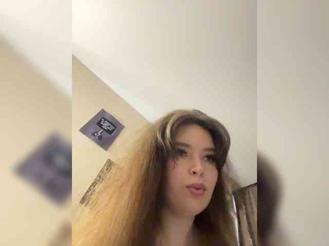 YourLadyyy webcam