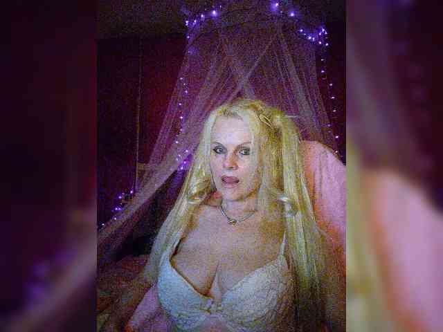 Modella: DarkAngelus29
