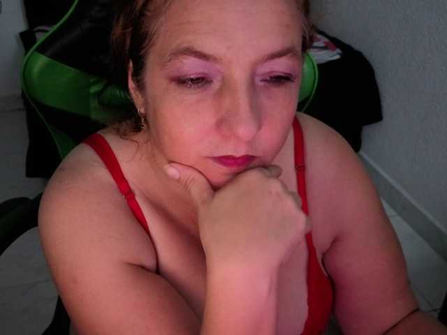 allisong69bigtits live cam preview